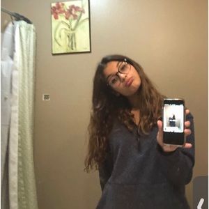 Meet your Posher, Hannah